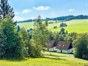 Cloud, Sky, Plant, Property, Green, Nature, Tree, Natural Environment, Natural Landscape, Vegetation