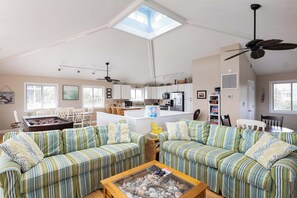 Bright and sunny living room