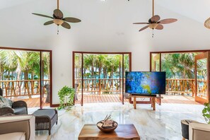 Seating area,Living Room,TV and multimedia,Garden view,Sea view