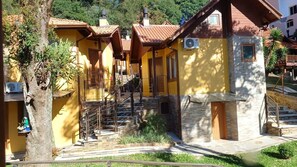 Esterni