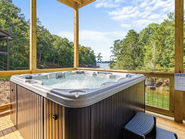 Bain à remous extérieur