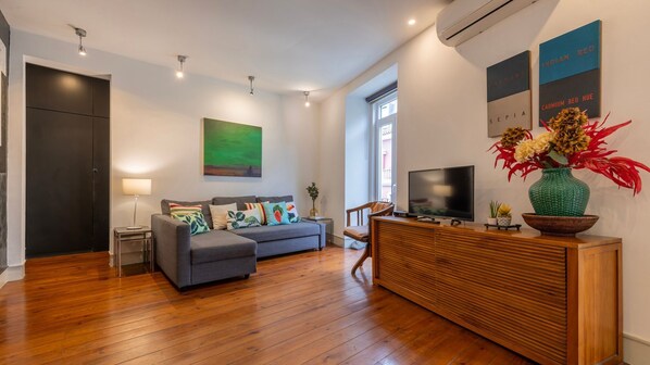 This air-conditioned living room is decorated, with your comfort in mind.
#comfort #design #portugal #pt #lisbon