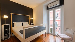 Our lovely bedroom with a queen-sized bed has AC for your convenience.
#lisbon #vacations #decoration #airbnb #cozy
