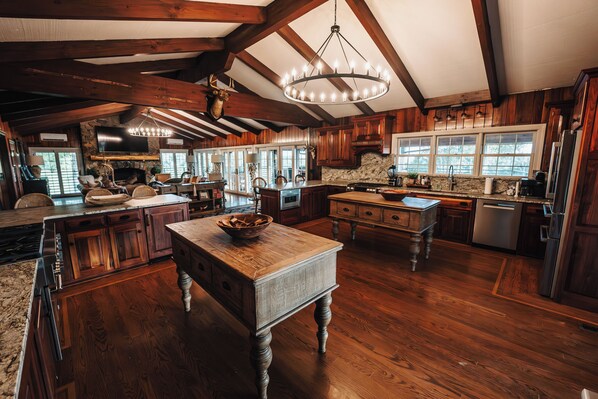 Private kitchen