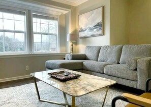 Living room (2)