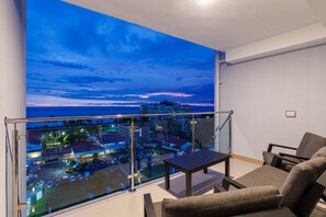 Perfect balcony to share a glass of wine and memorable conversations.