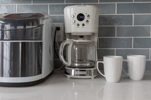 Kaffe och/eller kaffebryggare