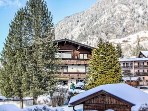 Snow, Sky, Building, Mountain, Window, Nature, House, Larch, Tree, Slope