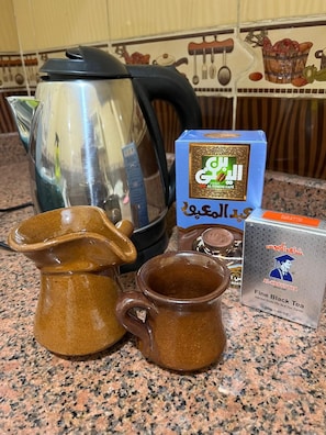 Kaffee und/oder Kaffeemaschine