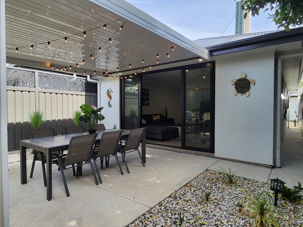Outdoor dining