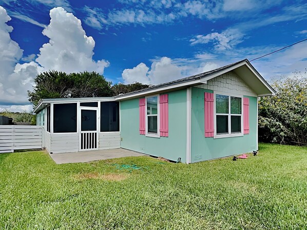 Welcome to Flip Flop Cottage