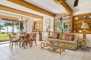 Naalehu Homes - Hale Kamaoa - Living Room (3)