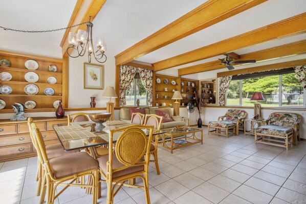 Naalehu Homes - Hale Kamaoa - Living Room (1)