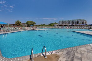 Hilton Head Beach and Tennis | Community Pool