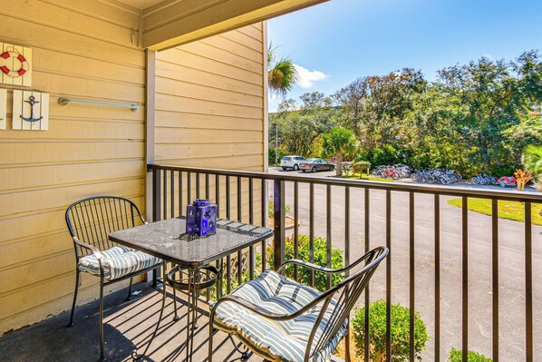 Hilton Head Island Vacation Rental | 1BR | 1BA | Step-Free Entry | 528 Sq Ft
