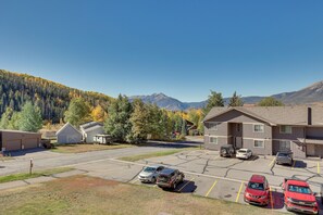 Private Balcony | Mountain Views