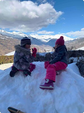 Snow and ski sports