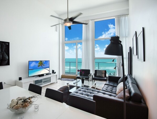 Leaving Room with sofa and TV