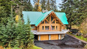 Misty Pines Lodge (4)