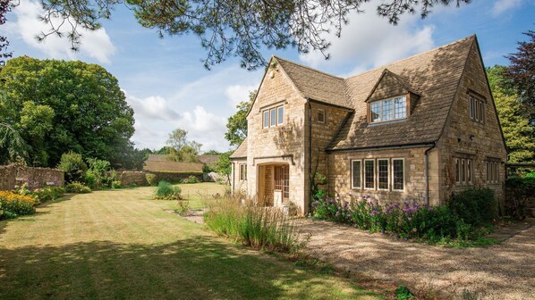 Laze in the beautiful gardens at Arlington House