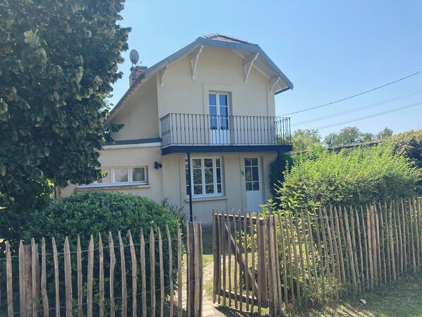 Holiday Home Exterior [summer]
