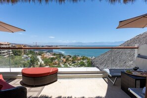 Enjoy breathtaking views of Bahía Banderas