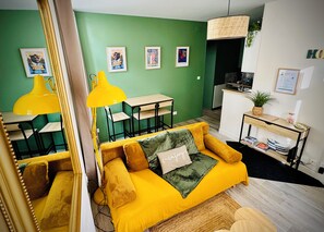 Salon chic arty et cosy (3)