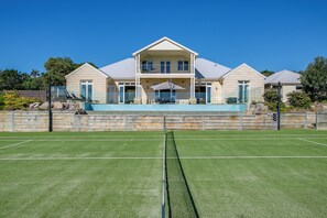 Sport court
