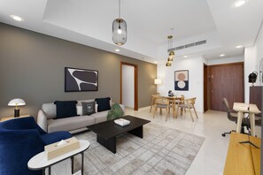 Modern holiday rental in Business Bay with Dubai Canal Views in Downtown Dubai