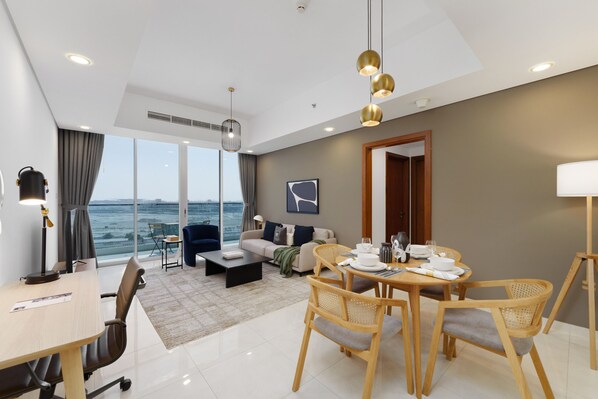 Modern holiday rental in Business Bay with Dubai Canal Views in Downtown Dubai