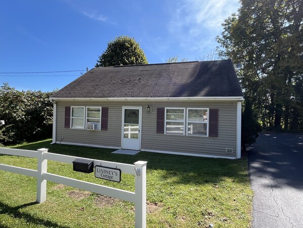 Lindsey's Cottage
