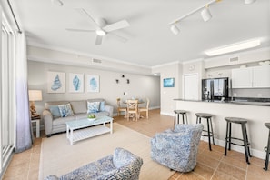 Open Concept Living Room, Dining Area, and Kitchen
