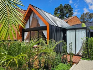 Facade / entrance