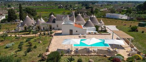 Activities, Balcony / Terrace / Patio, Building Exterior, Garden, Main Entrance, Pool, Spring, Wellness