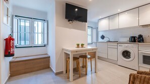 The kitchenette has everything you need to prepare your favorite meals #homecooking #portugal #pt #lisbon