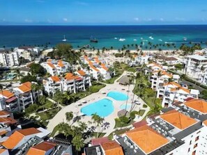 Stunning 2-BDR apartment with pool/sea view I-403 (1258)