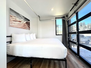 King Bed with Mirror Window Wall