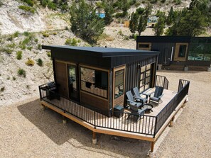 Desert Sand with BBQ Grill and Gas Fireplace