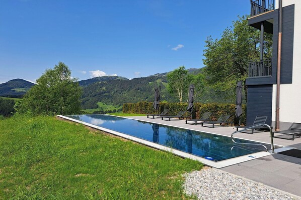 Holiday Home Swimming Pool