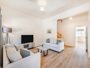Living area | No 9 - Haydock - Tedsmore Hall Estate properties, Oswestry