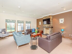 Living room | Stag Manor - Perfect Manors, Kirkhill, near Inverness
