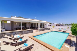 Villa Sama image