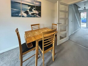 Living room with dining table | Faillie, Inverness