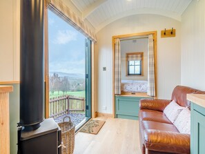 Living area | Sugarloaf Hut, Usk
