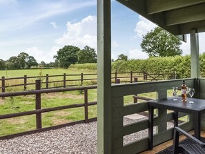Sitting-out-area | Oak Lodge, Berrow, near Malvern