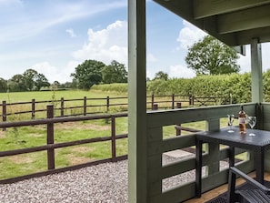 Sitting-out-area | Oak Lodge, Berrow, near Malvern