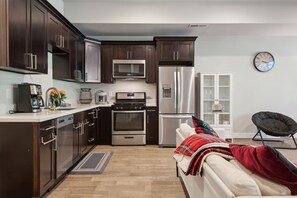 Indoors, Building, Furniture, Living Room, Room