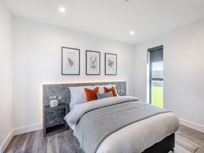 Double bedroom | Lodge Six - Ty Llwyd, Llangefni