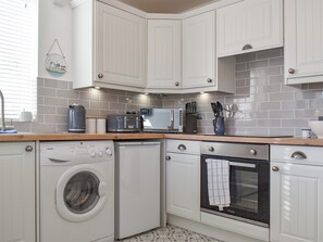 Open plan living space | Balcony Cottage, Whitby