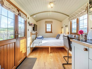 Interior | Mayflower - Llawrllan, St Harmon, near Rhayader